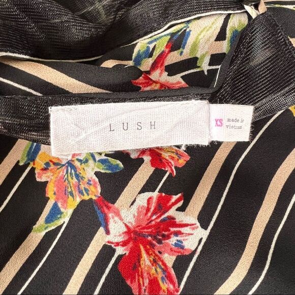 Lush Black & Beige Floral Striped Cutout Keyhole Dress Size XS - Picture 6 of 7